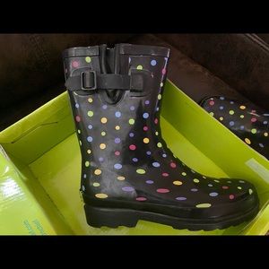 Girls polka dot western chief rain boots. Worn only twice. Excellent condition